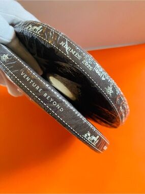 🛍️ Hermes Authentic Special Edition 2026 Venture Beyond Brown Ribbon 1 Roll